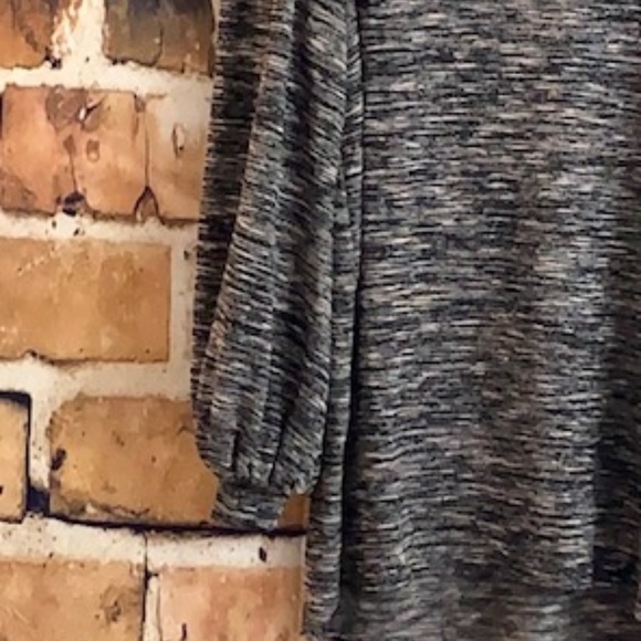 Max Studio Top, Black/Rose Gold, Size XS, NWT - Picture 2 of 3